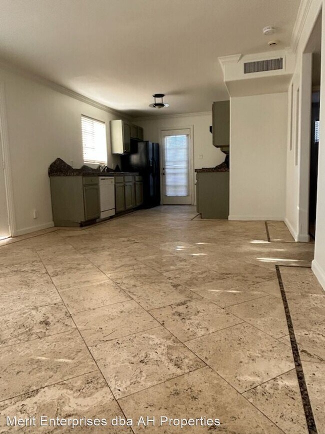 4627 North 11th St Phoenix, AZ 85014 photo 2