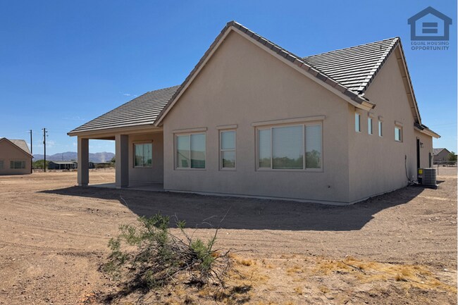 18152 W Morning Vista Ln Surprise, AZ 85387 photo 5