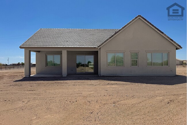 18152 W Morning Vista Ln Surprise, AZ 85387 photo 3