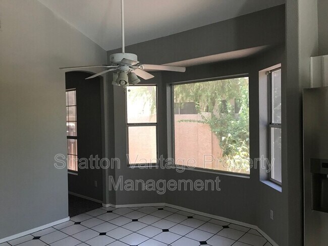 4740 E Desert Ln Gilbert, AZ 85234 photo 2