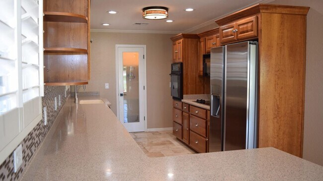 18813 N Welk Dr Sun City, AZ 85373 photo 4