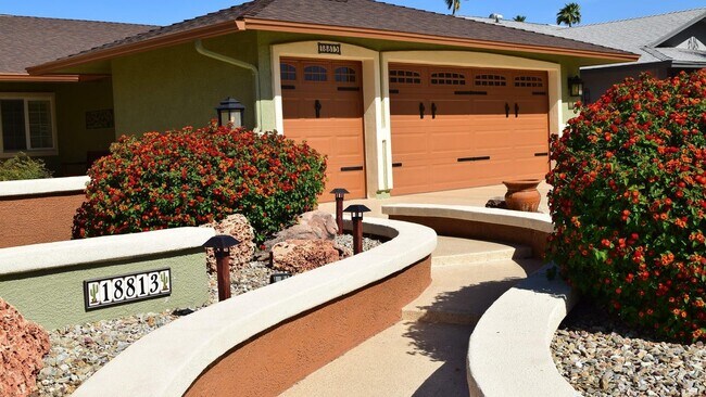18813 N Welk Dr Sun City, AZ 85373 photo 3