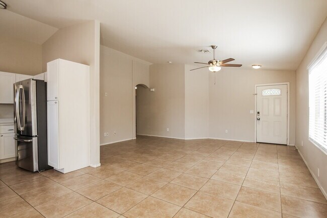 7537 W Georgia Ave Glendale, AZ 85303 photo 5