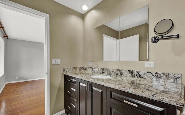 4852 Lila Dr San Diego, CA 92115 photo 4