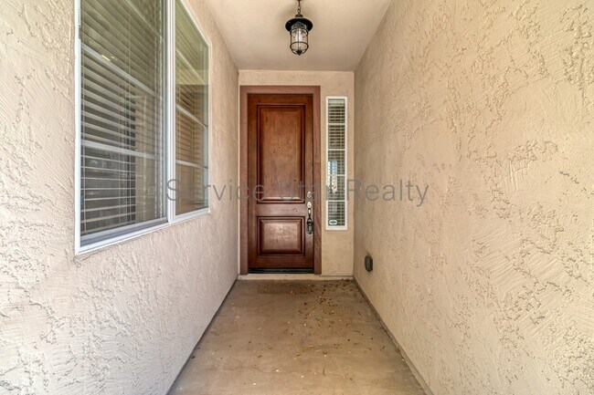 4066 E Milky Way Gilbert, AZ 85295 photo 3