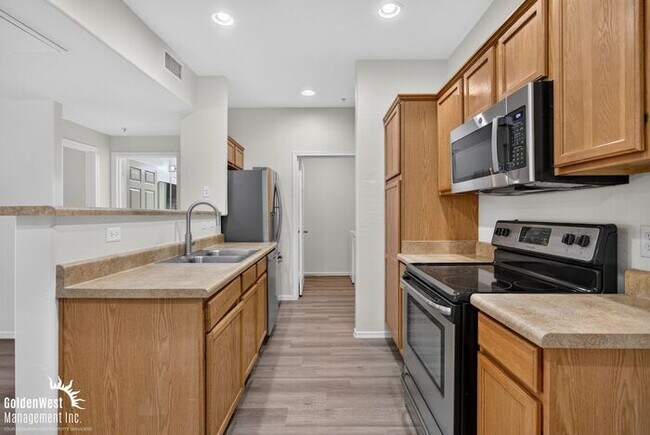 6770 N 47th Ave Glendale, AZ 85301 photo 3