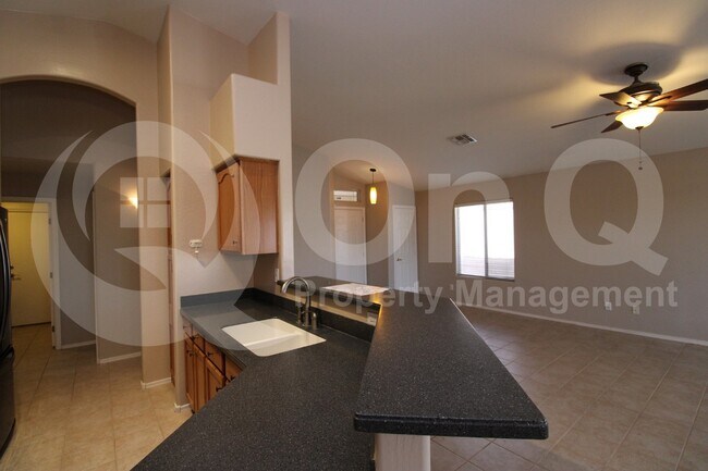 827 W Ivanhoe St Chandler, AZ 85225 photo 3
