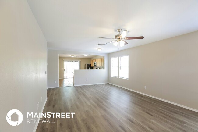 2440 W Romley Rd Phoenix, AZ 85041 photo 4