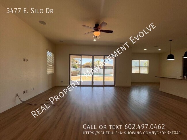3477 E Silo Dr Gilbert, AZ 85296 photo 4