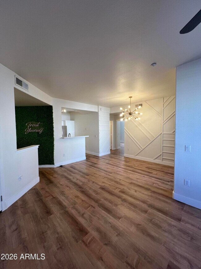 5303 N 7th St Phoenix, AZ 85014 photo 4