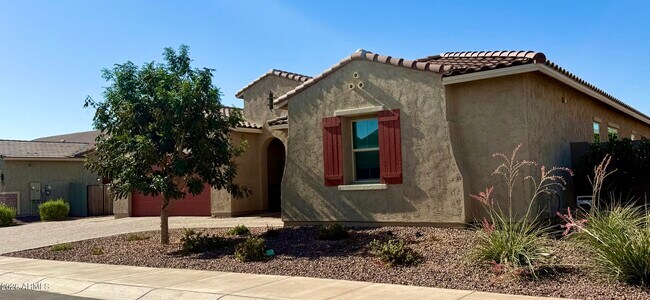 17979 W Hazelwood St Goodyear, AZ 85395 photo 5