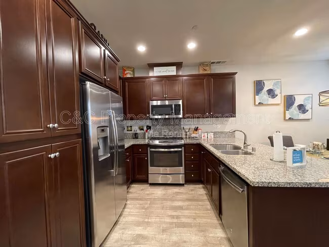 40402 Calle Real Murrieta, CA 92563 photo 4
