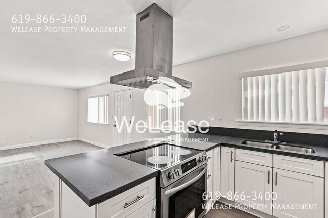 4334 Beta St San Diego, CA 92113 photo 2