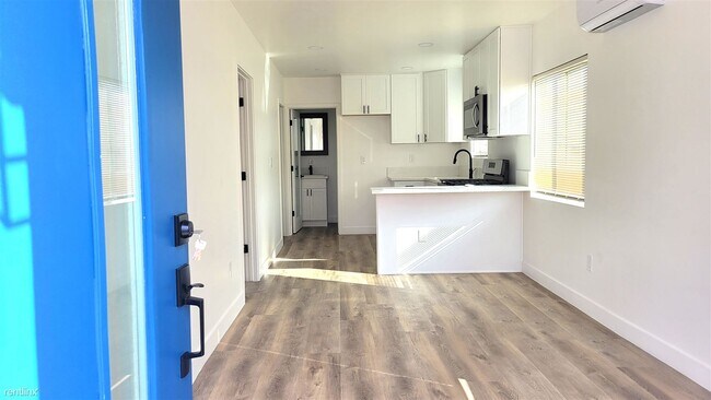 1830 Newton Ave San Diego, CA 92113 photo 3