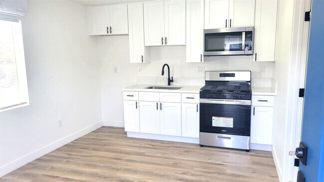 1830 Newton Ave San Diego, CA 92113