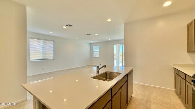 3254 N 98th Ln Phoenix, AZ 85037 photo 5