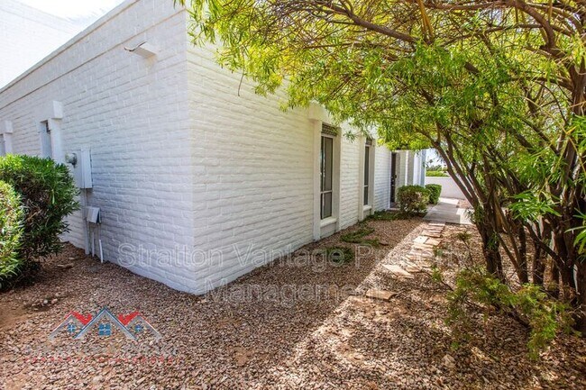 13247 N 3rd Pl Phoenix, AZ 85022 photo 4