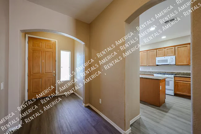 876 E Riviera Pl Chandler, AZ 85249 photo 4