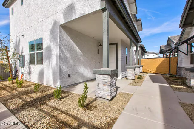 35155 N Thompson Rd Queen Creek, AZ 85144 photo 2