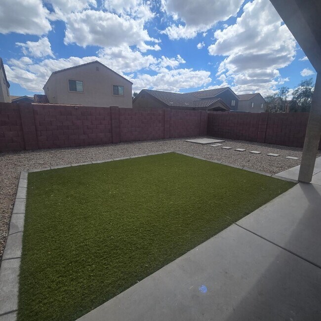 3411 W Sunland Ave Phoenix, AZ 85041 photo 3