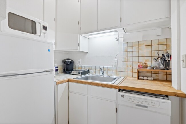 451 Channing Ave Palo Alto, CA 94301 photo 5