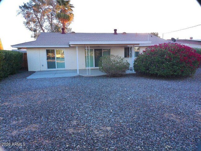 11644 N Balboa Dr Sun City, AZ 85351 photo 4