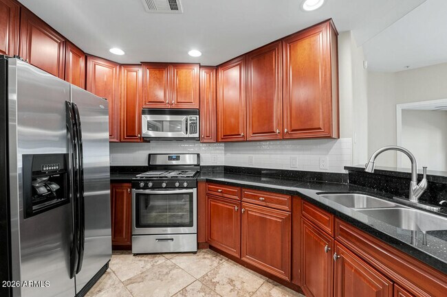 5450 E Deer Valley Dr Phoenix, AZ 85054 photo 5