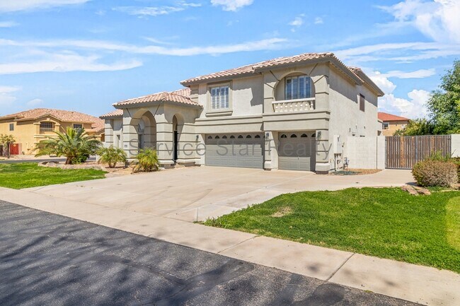 1544 E Coconino Dr Chandler, AZ 85249 photo 2