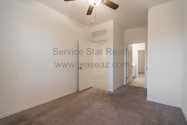 6516 W Ian Dr Phoenix, AZ 85339 photo 4