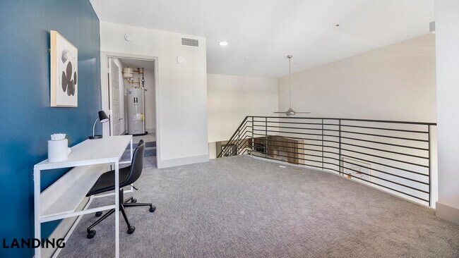 2323 E Highland Ave Phoenix, AZ 85016 photo 4