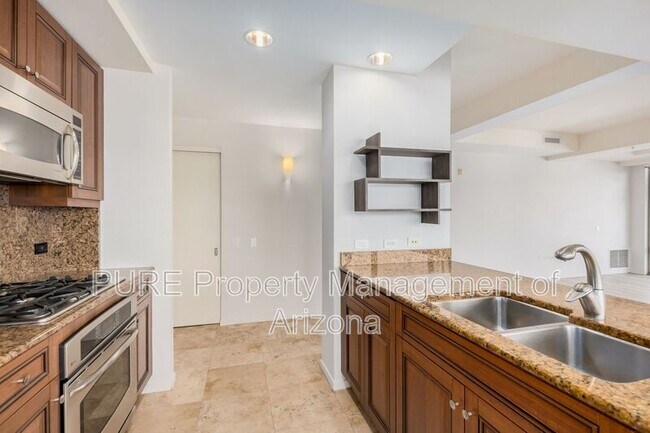 7151 E Rancho Vista Dr Scottsdale, AZ 85251 photo 5