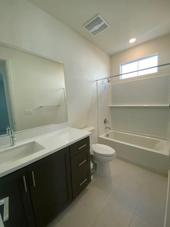 2466 Elan Dr Fairfield, CA 94533 photo 5