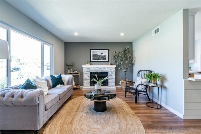 10339 Darden Rd San Diego, CA 92126 photo 5