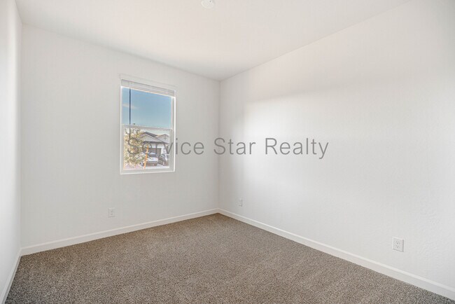 5549 E Cinder Ln San Tan Valley, AZ 85140 photo 4