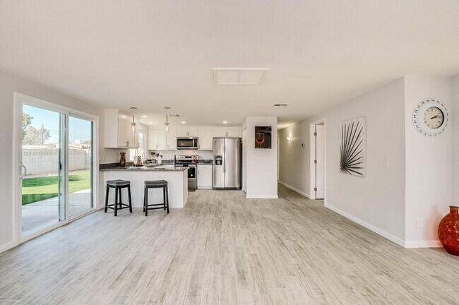 1804 W Nopal Dr Chandler, AZ 85224 photo 5
