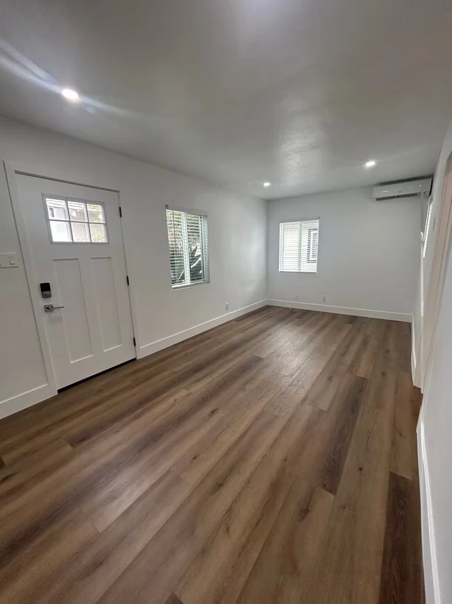 1022 Tait St Oceanside, CA 92054 photo 4