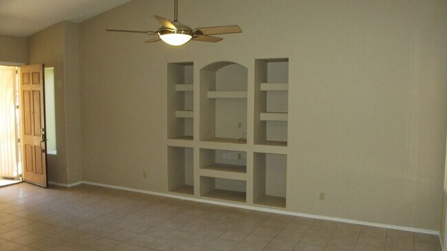 2471 W Hemlock Way Chandler, AZ 85248 photo 3
