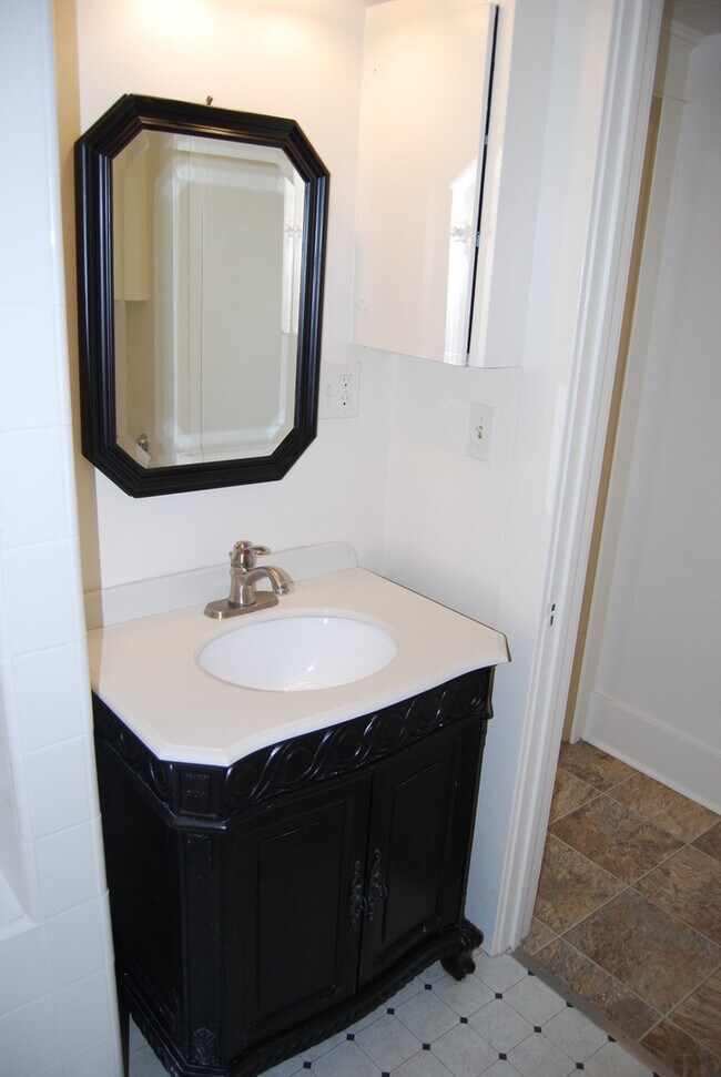 3744 1/2 Ray St San Diego, CA 92104 photo 2