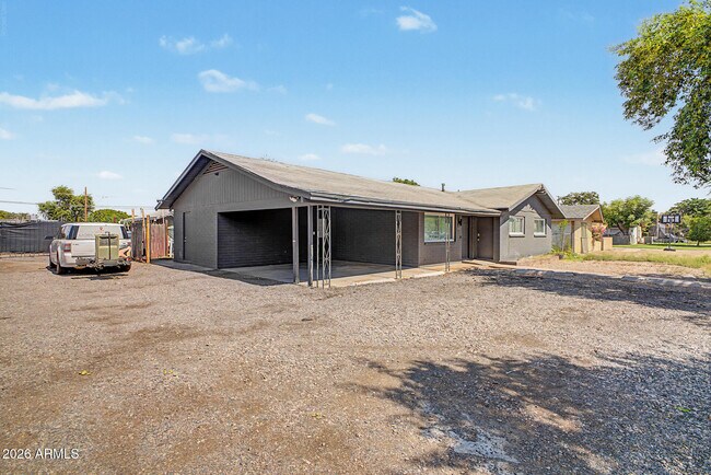 317 N Elm St Gilbert, AZ 85234 photo 2