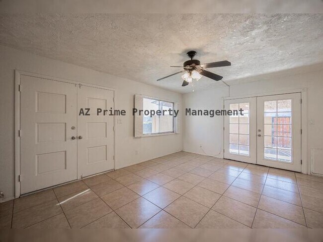 5412 W Sheena Dr Glendale, AZ 85306 photo 5