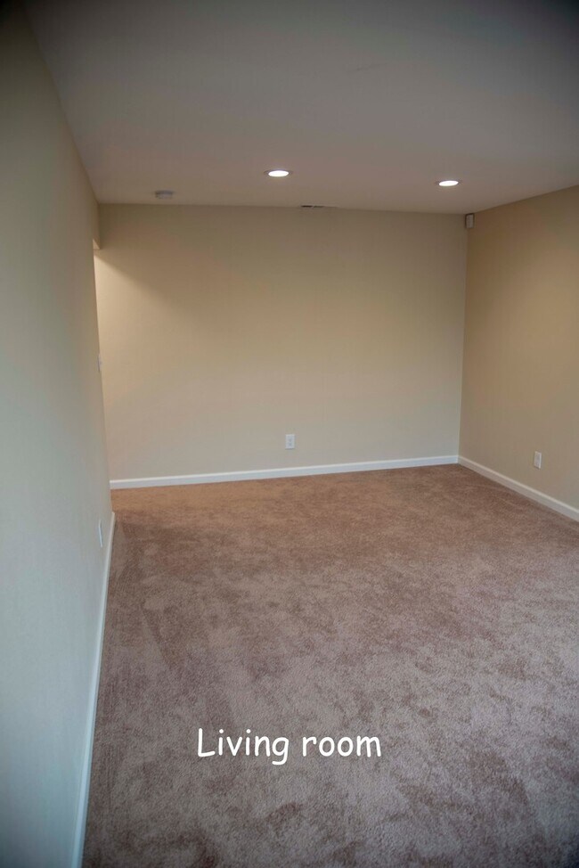 2205 Peppertree Way Antioch, CA 94509 photo 4