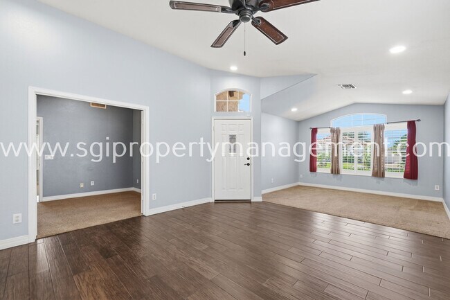 9625 W Runion Dr Peoria, AZ 85382 photo 3