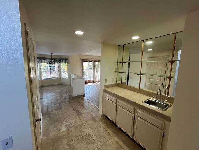 13082 Survey Point San Diego, CA 92130 photo 2