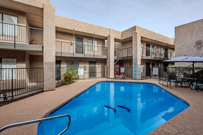 3816 E McDowell Rd Phoenix, AZ 85008 photo 2