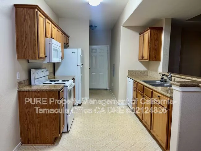 24909 Madison Ave Murrieta, CA 92562 photo 4