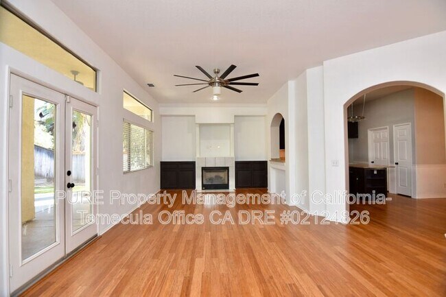 26938 Montseratt Ct Murrieta, CA 92563 photo 4