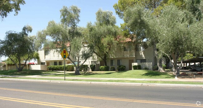Shadow Bend Condominiums photo 5