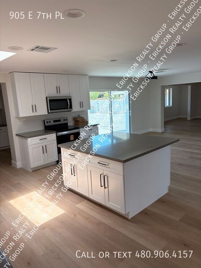 905 E 7th Pl Mesa, AZ 85203 photo 4