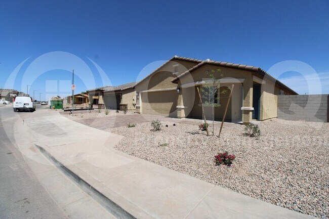 25760 W Samantha Way Buckeye, AZ 85326 photo 2