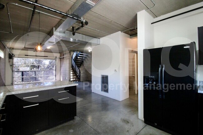 675 S Roosevelt St Tempe, AZ 85281 photo 5